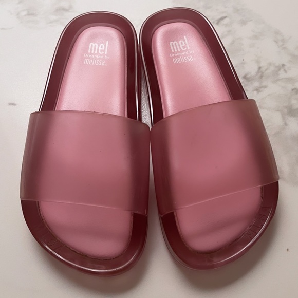 Mel Dreamed by Melissa - Picture 1 of 2